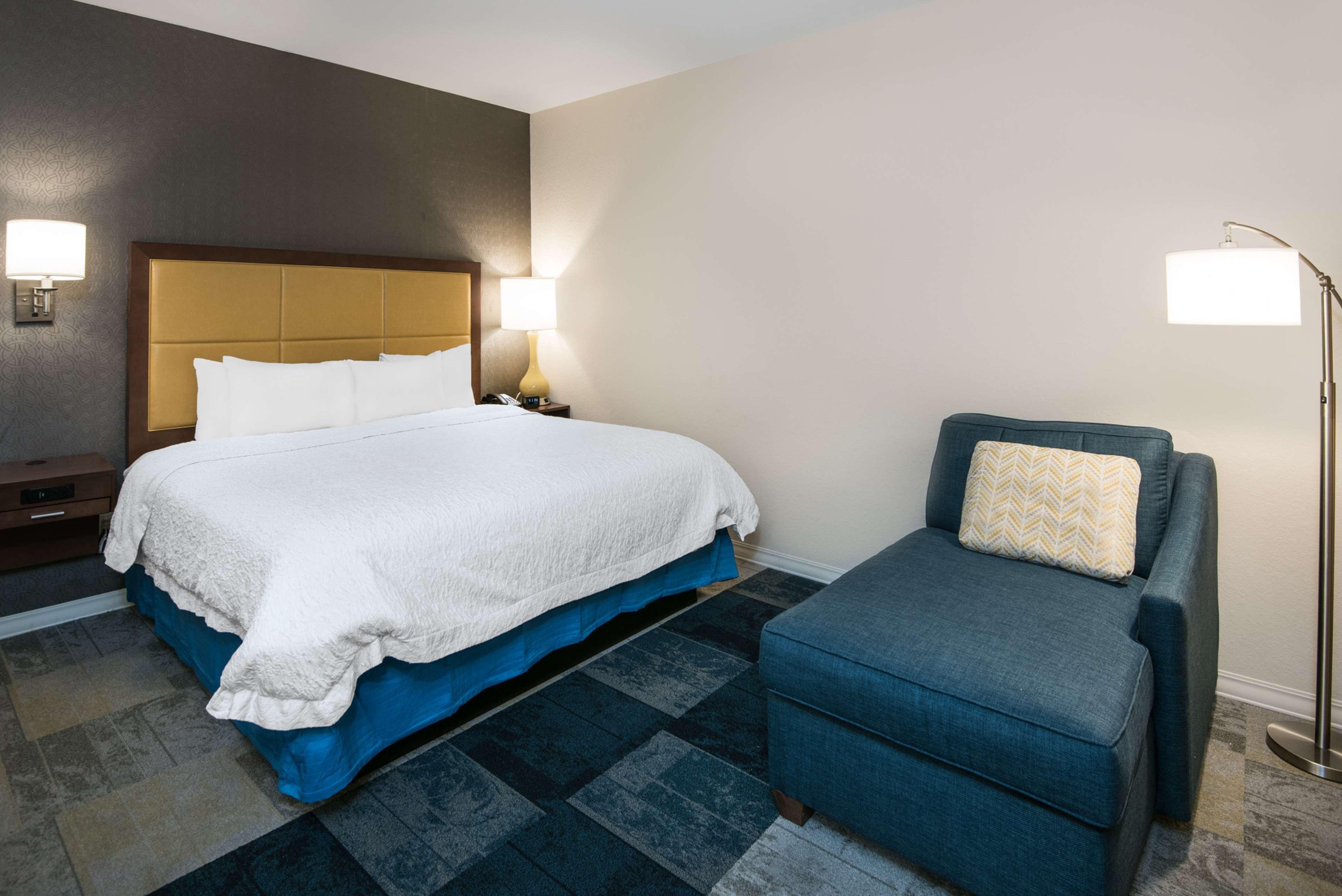 Hampton Inn & Suites San Antonio Brooks City Base, Tx Экстерьер фото