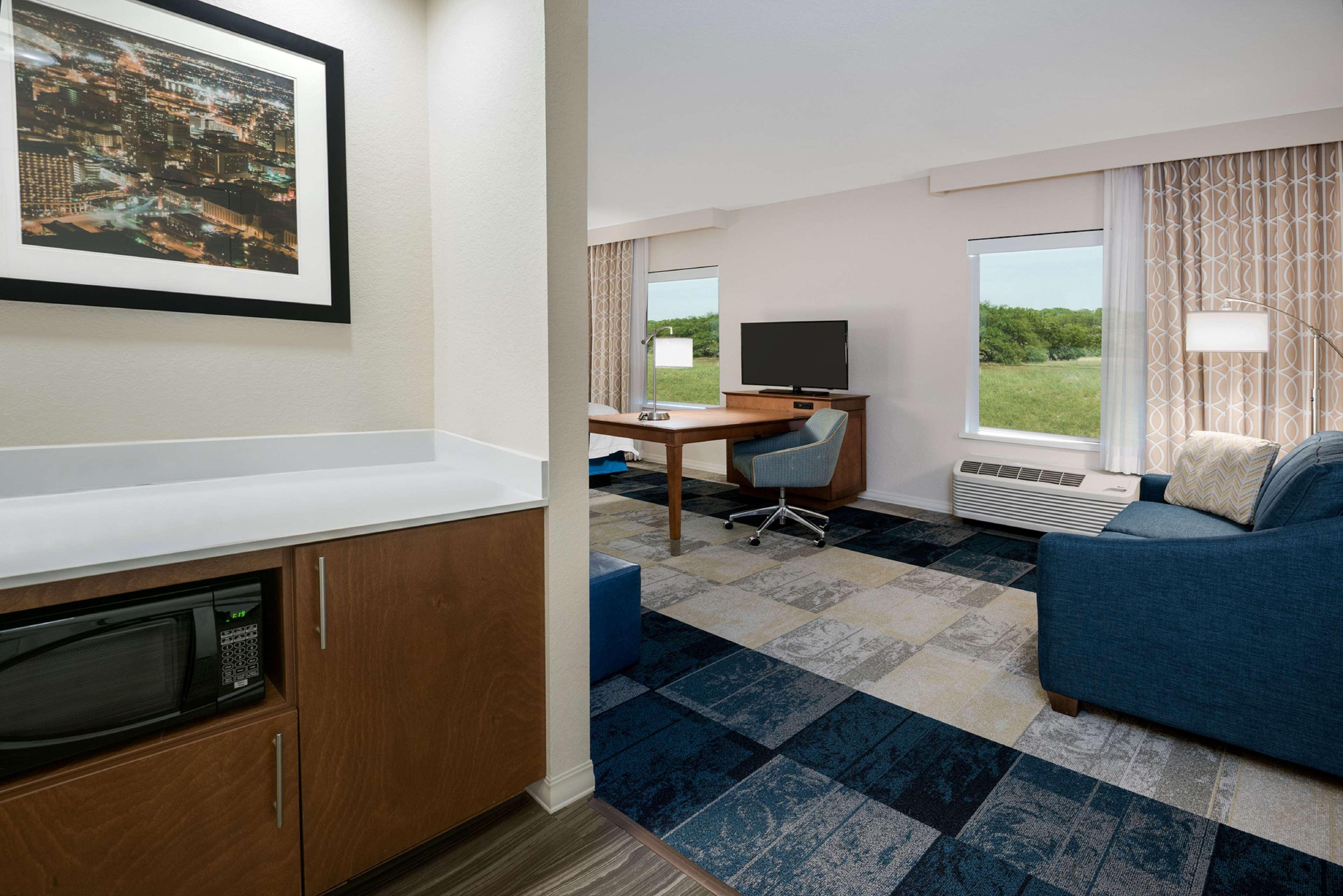 Hampton Inn & Suites San Antonio Brooks City Base, Tx Экстерьер фото