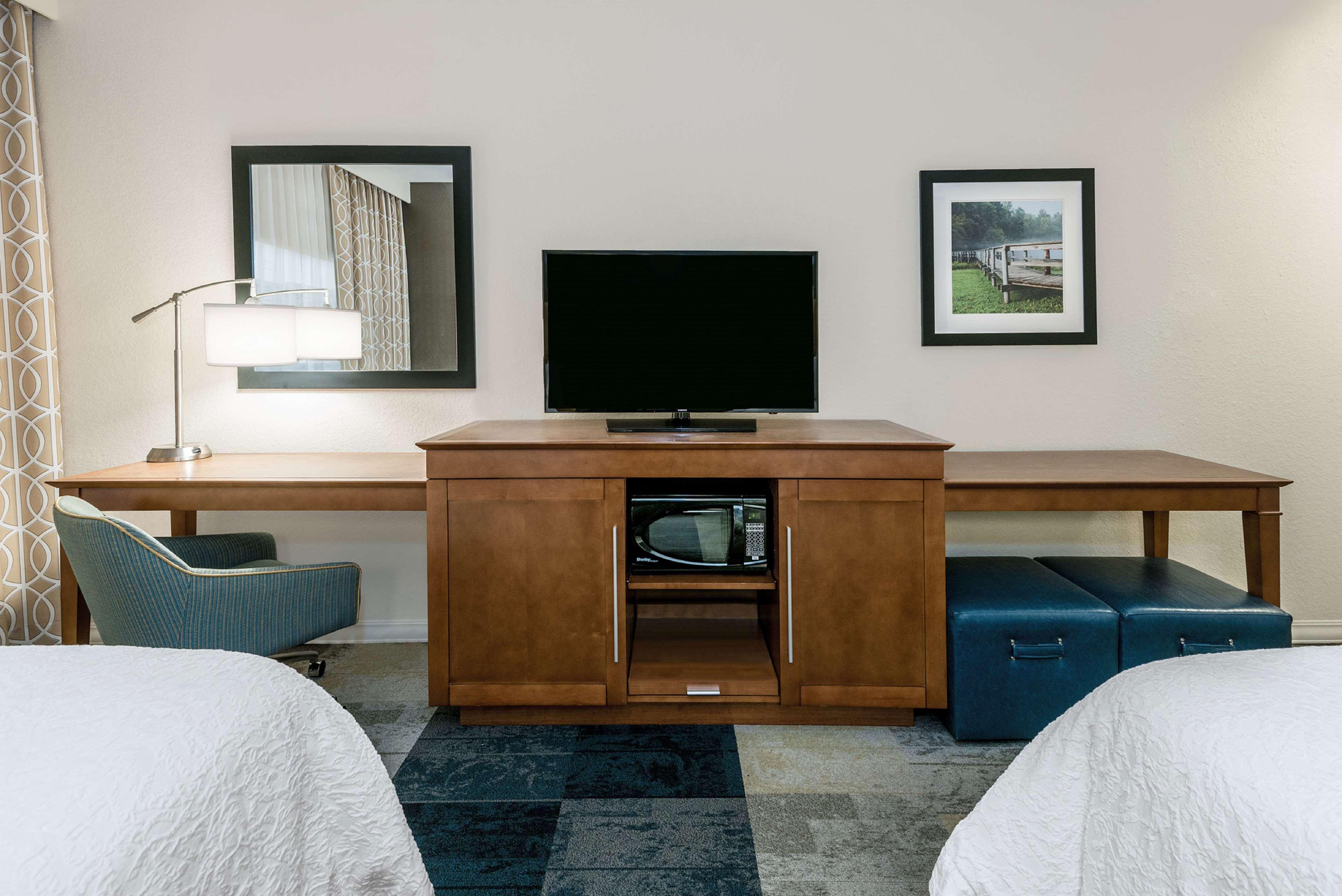 Hampton Inn & Suites San Antonio Brooks City Base, Tx Экстерьер фото