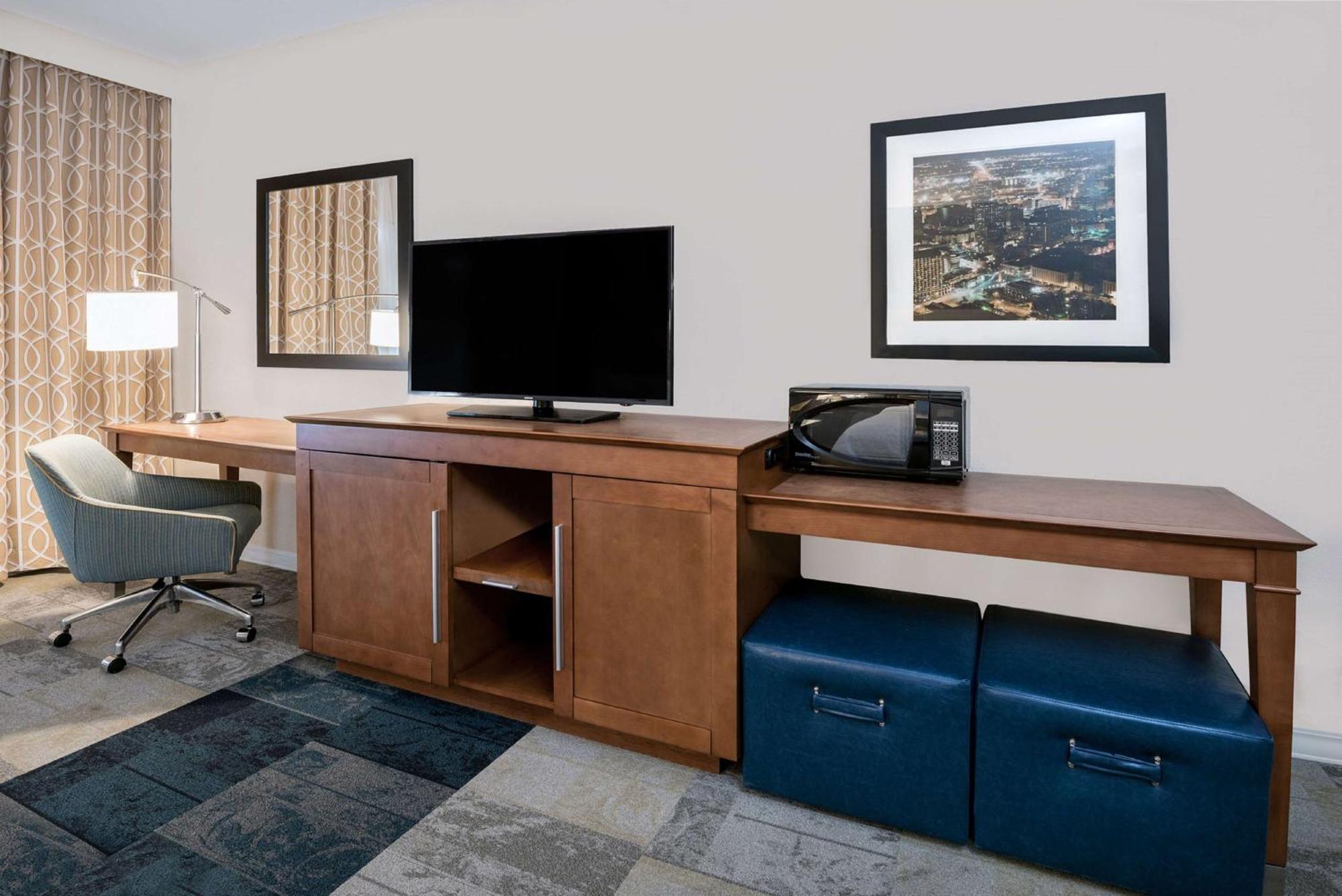 Hampton Inn & Suites San Antonio Brooks City Base, Tx Экстерьер фото