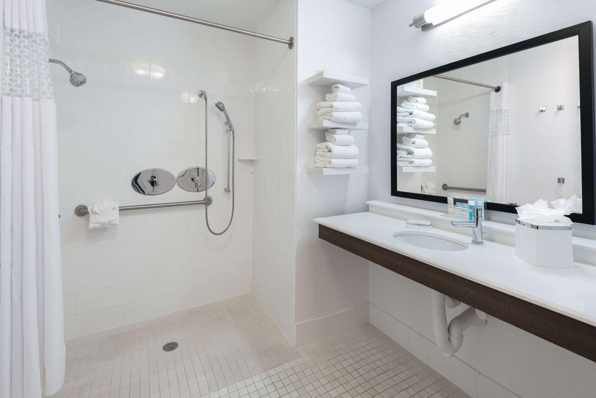 Hampton Inn & Suites San Antonio Brooks City Base, Tx Экстерьер фото