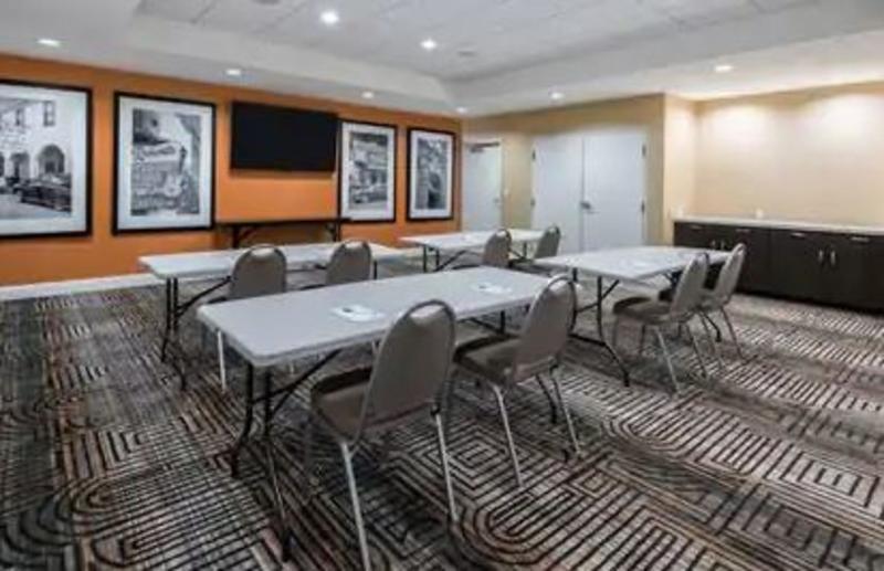 Hampton Inn & Suites San Antonio Brooks City Base, Tx Экстерьер фото