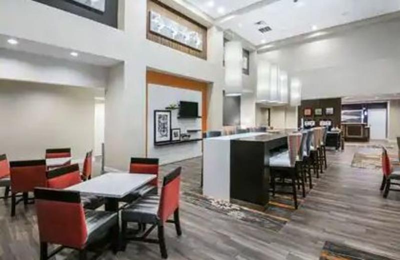 Hampton Inn & Suites San Antonio Brooks City Base, Tx Экстерьер фото